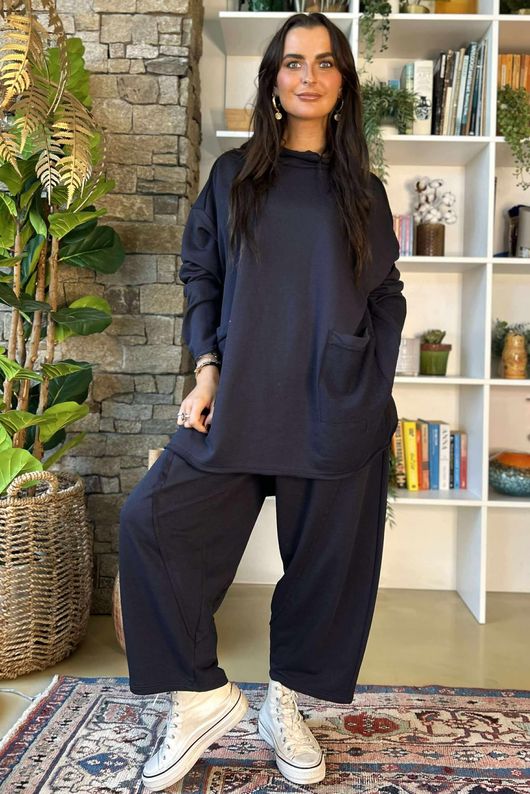 Scamp Raw Seam Funnel Neck Top Navy /14 =